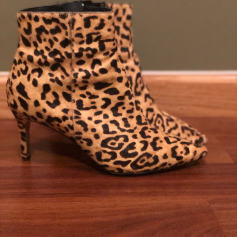 Leopard Print Pony Hair Halogen Anita Bootie 6.5 - image 7